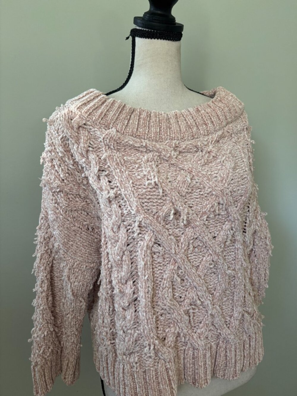 Aakaa Blush Chenille Cable Knit Off-Shoulder Sweater — Size M Like New - Picture 2 of 6
